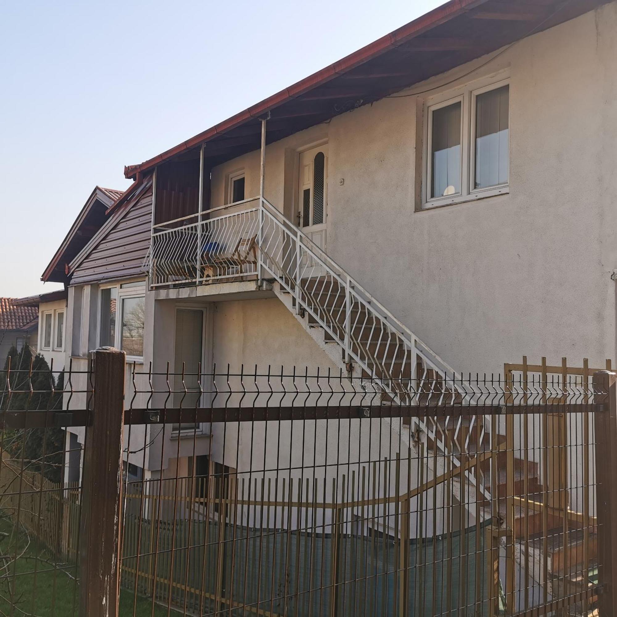 White Apartment Sarajevo - Free Parking Екстер'єр фото